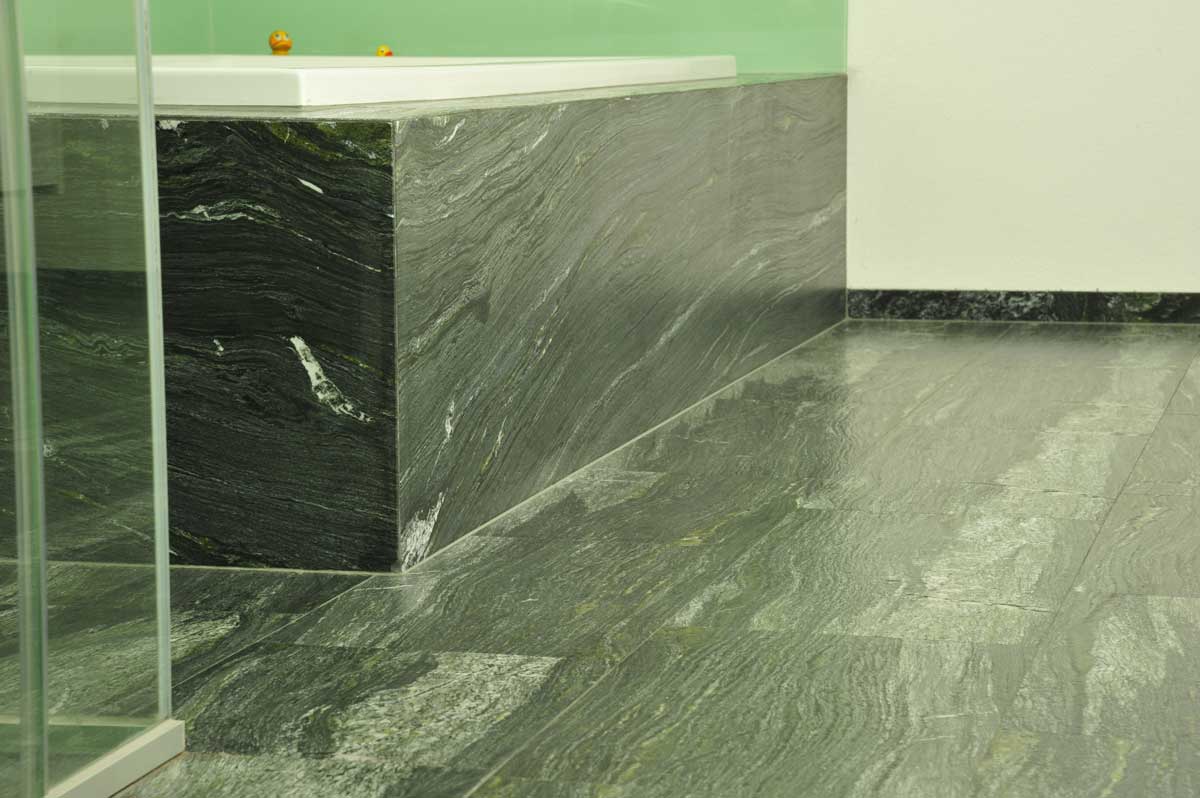 Naturstein Duschwandplatten